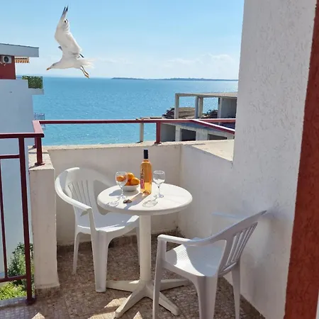 Robinson Sea Nessebar View 公寓 圣弗拉斯