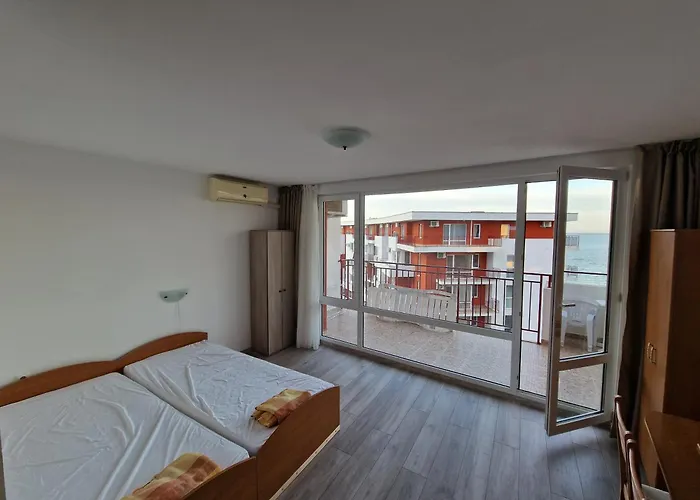 Robinson Sea Nessebar View Apartment *