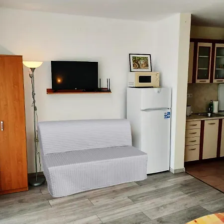 Апартамент Robinson Sea Nessebar View